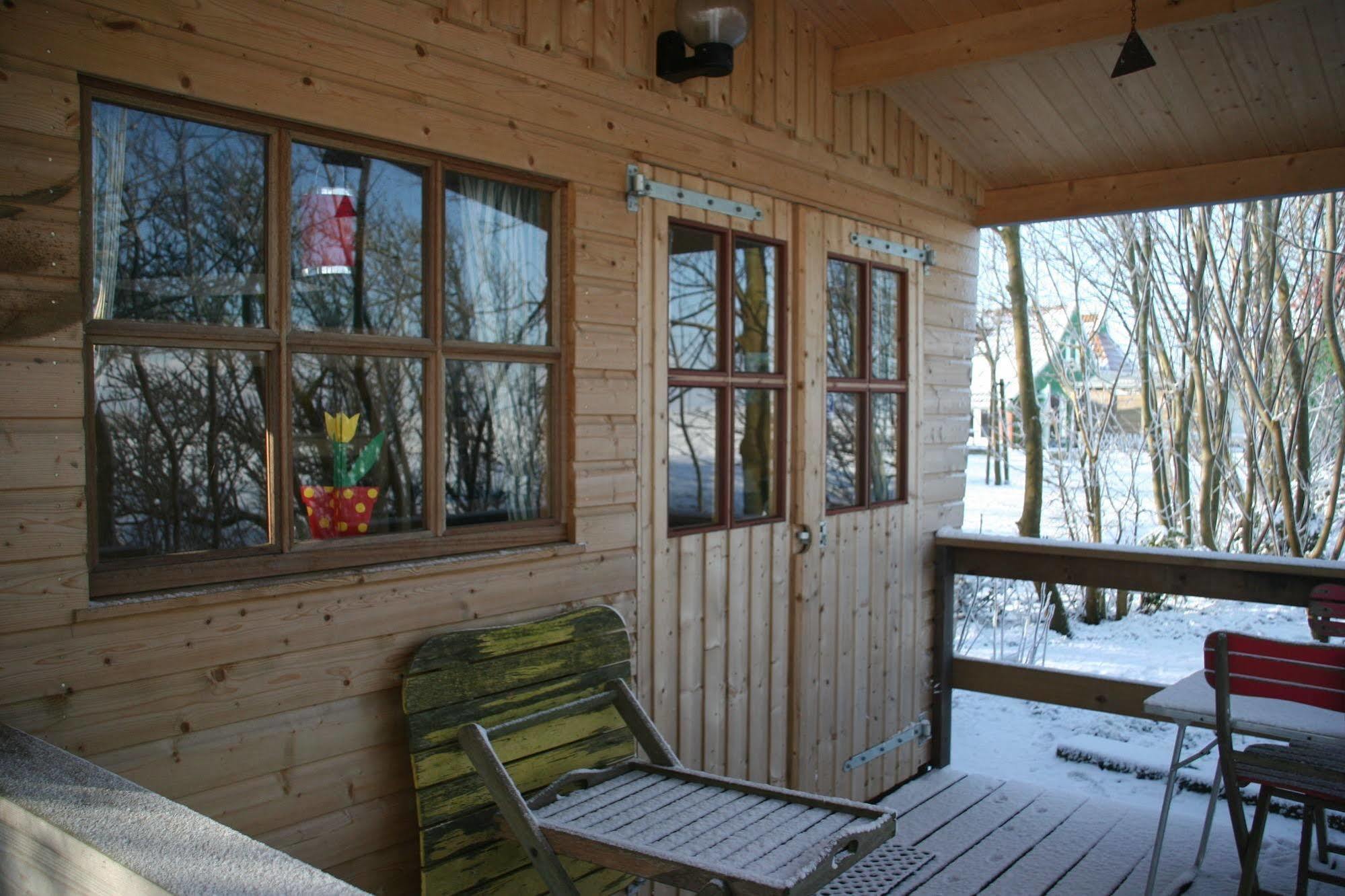 Countryside Eco Natuurhuisjes Ee Eksteriør bilde